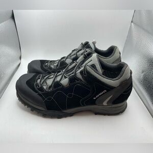 Lowa GTX LO women’s black suede ankle boots size 6